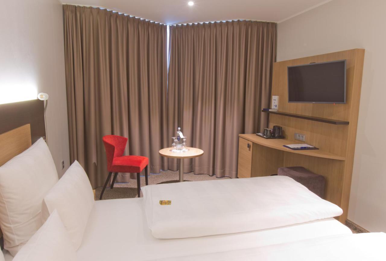 Standard Double Room,1212071116:JPEG